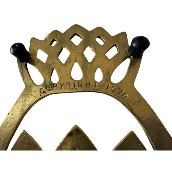 Virginia Metalcrafters Solid Brass Pineapple Footed Trivet Vintage 1976 - Picture 5 of 5